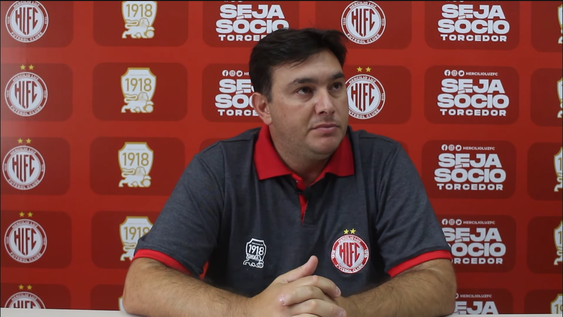 Felipe Gil acerta com o Hercílio Luz para a temporada 2022
