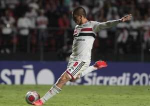 Pablo Maia festeja o primeiro gol pelo São Paulo