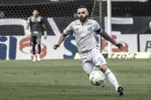 Avaí abre negociação para ter lateral bicampeão da Libertadores