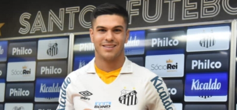 Rodrigo Fernández, novo volante do Santos