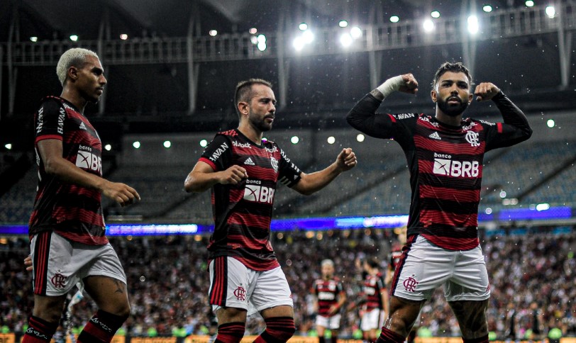 CARIOCA: Flamengo vence Vasco em clássico fraco