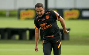 Técnico manterá estilo do Corinthians para clássico: 'Coragem'
