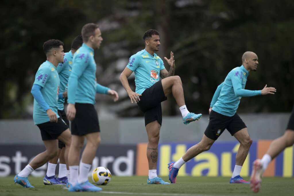 Atacante treina normalmente e deve ser titular da seleção