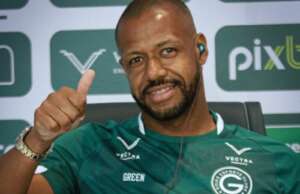 Goiás fecha contrato com zagueiro ex-Cruzeiro