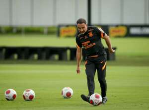 Corinthians foca em dar a Vitor Pereira sua primeira vitória