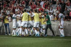 PARANAENSE: Coritiba vence primeiro jogo da semifinal