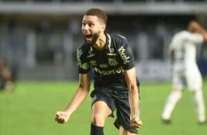 Mineiro: Cruzeiro contrata zagueiro ex-Fortaleza e Santos