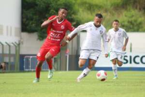 Capivariano 2 x 2 EC São Bernardo - Leão empata no fim e adia classificação do Cachorrão