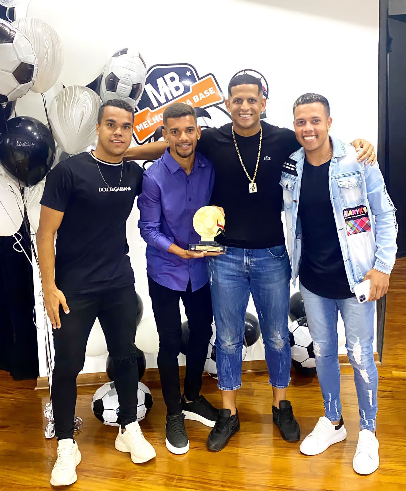 Caio Henrique ressalta trabalho da base: ‘Fruto de muita dedicação’