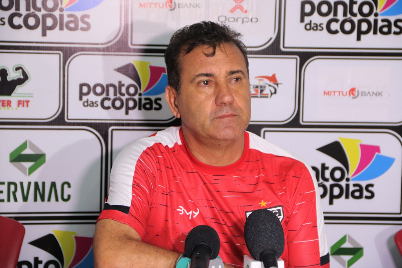 Com titulos e acessos, técnico está de volta ao mercado