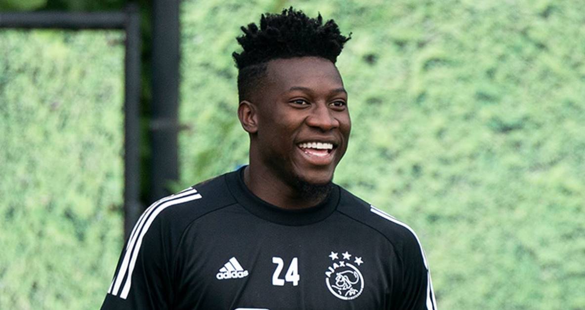 Goleiro do Ajax sofre acidente de carro, mas sai ileso