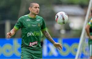 Atacante experiente vira desfalque no América-MG