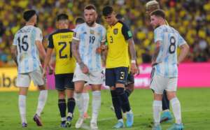 ELIMINATÓRIAS: Argentina iguala recorde de 31 jogos sem perder após empate polêmico com Equador