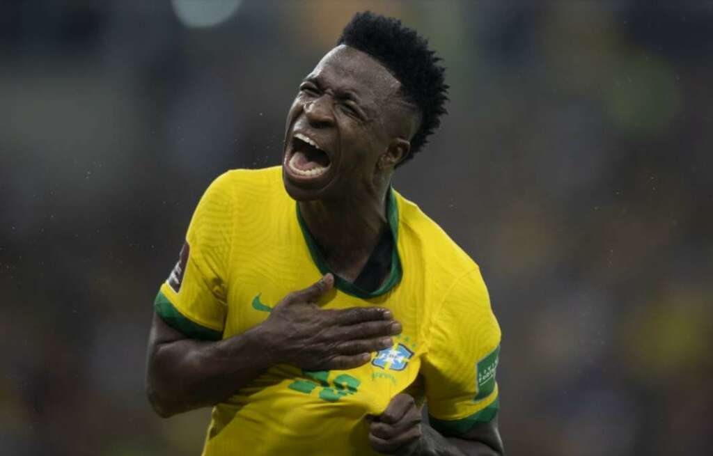 Vinícius Jr comemora ‘noite perfeita’