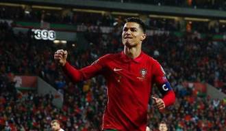 Cristiano Ronaldo comemorando gol
