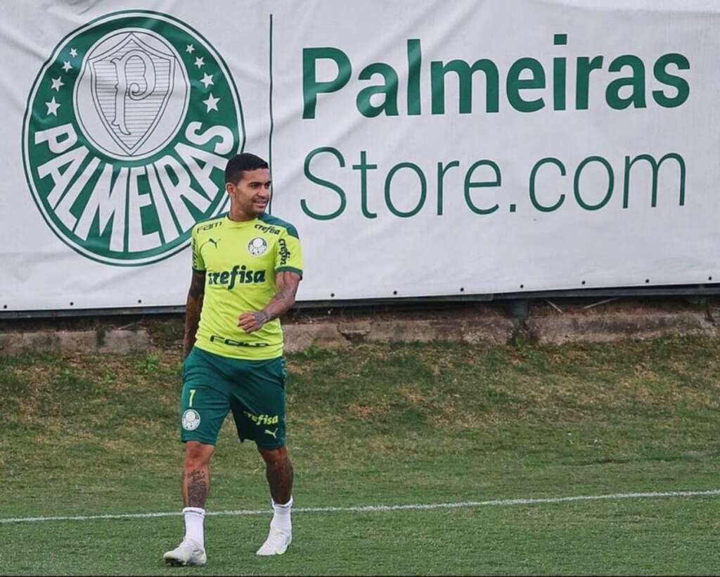 Dudu vê triunfos em dérbi como força do Palmeiras