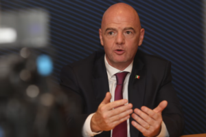 'Fifa nunca propôs uma Copa bienal', diz Gianni Infantino em congresso no Catar