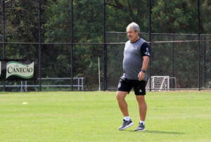 Ex-treinador Ponte é o preferido na Chapecoense