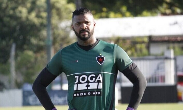 Goleiro Felipe, ex-Corinthians e Fla, próximo de time da Série D 2 Goleiro Felipe próximo do Paraná