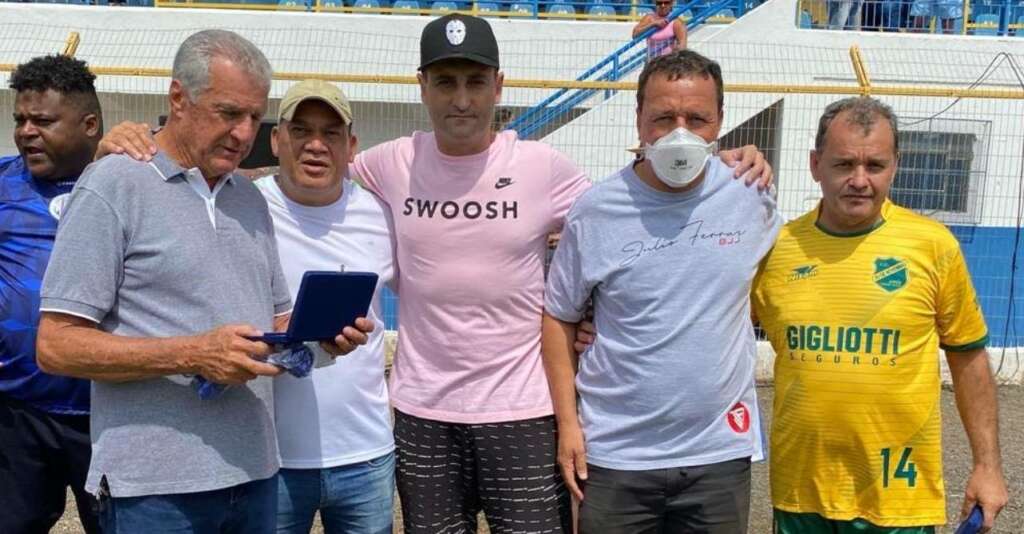 homenagem pinho sao carlense 1