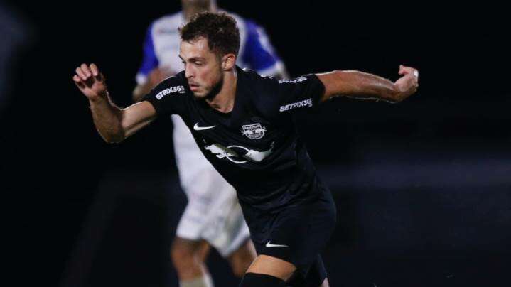 Hyoran em jogo contra o Santo André