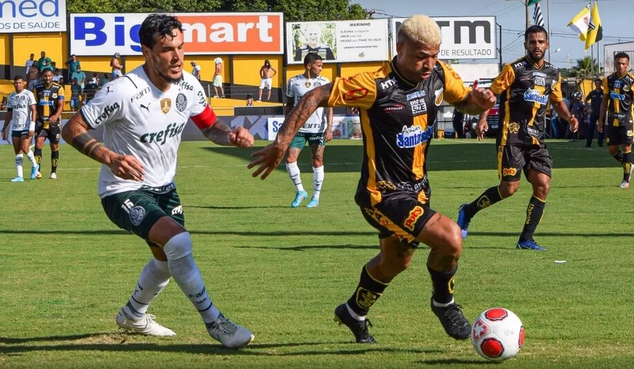 Guarani oficializa meia rebaixado no Paulistão