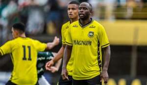 Zagueiro fala em tom de despedida do São Bernardo