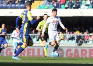 ITALIANO: Napoli vence e assume vice-liderança