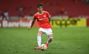 Carioca: Botafogo procura lateral-direito ex-Inter