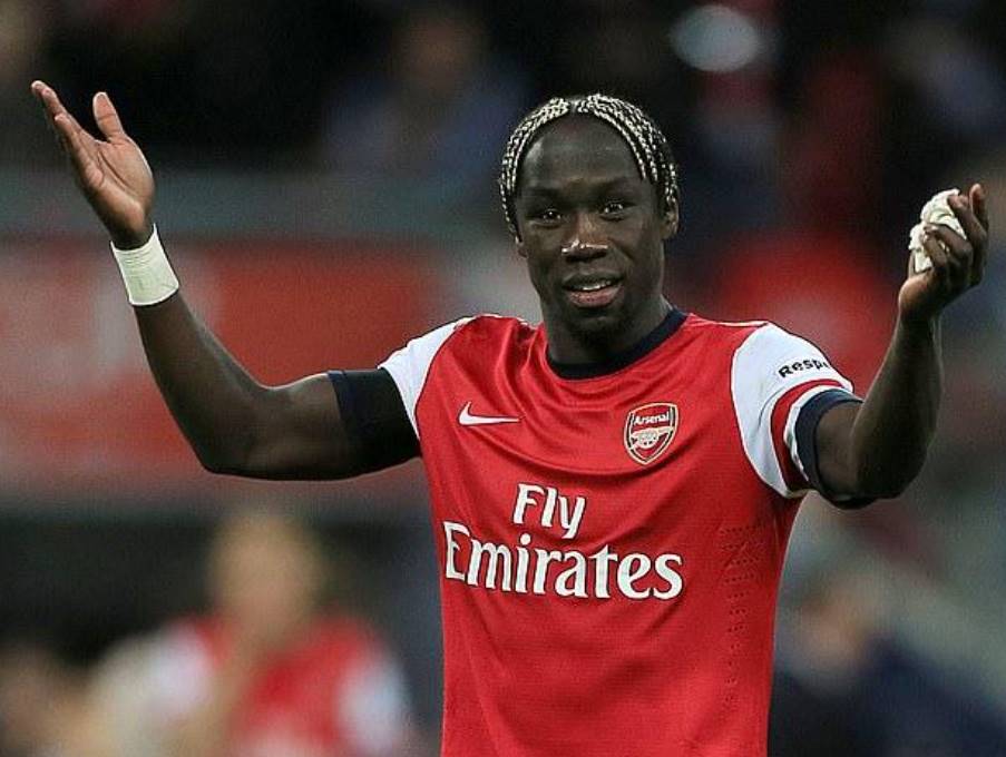 “Terminar nos 2 primeiros lugares é difícil”, diz Bacary Sagna sobre a Champions League