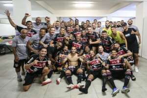 PERNAMBUCANO: Santa Cruz conquista virada heroica no fim; presidente renuncia após o jogo