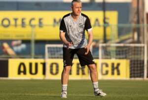 Após queda no Nordestão, Ceará demite treinador