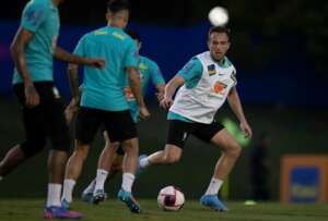 Seleção começa preparação para jogo contra Bolívia
