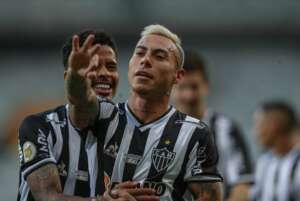 Vargas revela desejo de renovar com Atlético-MG, mas diz que ainda não houve contato