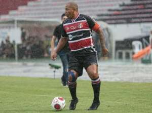 Walter troca Santa Cruz por rival da Série D