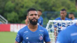 Santos acerta contratação de volante vindo do Bahia