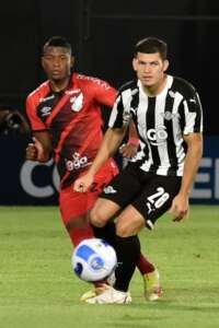 Libertad-PAR 1 x 0 Athletico-PR - Pablo erra pênalti e Furacão leva a pior em duelo direto