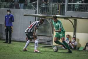 Atlético-MG 2 x 2 Coritiba - Corajoso, Coxa arranca empata do Galo