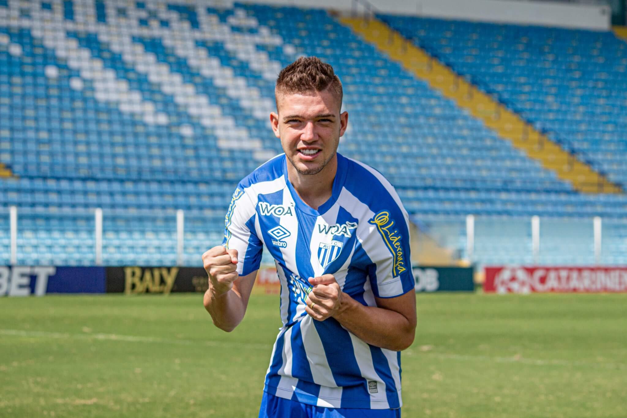 Avaí tira atacante de rival do Brasileirão