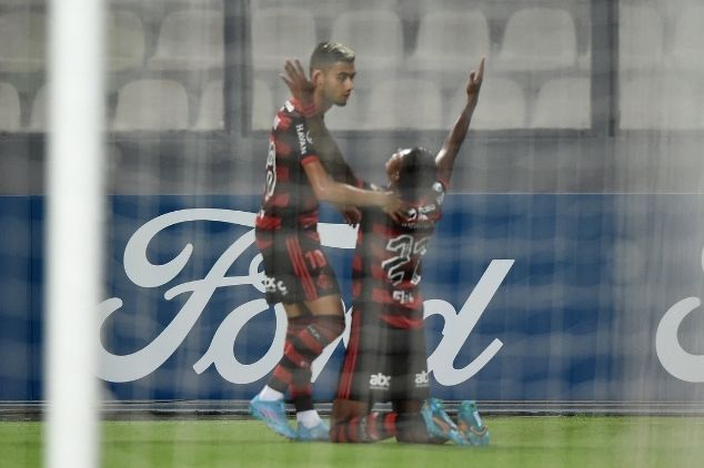 Sporting Cristal-PER 0 x 2 Flamengo - Mengão vence, mas não convence na estreia! 2 Bruno Henrique Libertadores 2022
