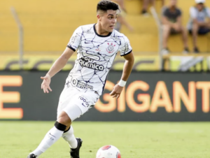 Bahia acerta com atacante do Corinthians e ainda sonha com volante