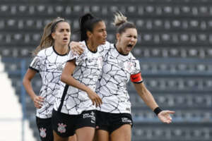 BRASILEIRÃO FEMININO: Corinthians supera Real Brasília e assume a vice-liderança