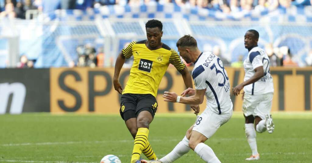 ALEMÃO: Haaland marca 3 gols, mas Borussia Dortmund perde; campeão Bayern é derrotado