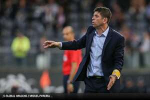 Série C: Vitória fica próximo de anunciar ex-técnico do Athletico-PR