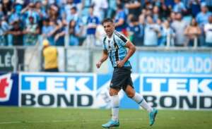Grêmio 3 x 1 Guarani - Diego Souza faz três, Tricolor vence e afunda o Bugre
