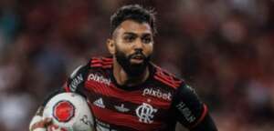 Gabigol leva cotovelada e fratura dente, mas não preocupa o Flamengo