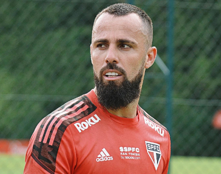 Goleiros do Bahia treinam cobranças de falta em trabalho com Rogério Ceni 