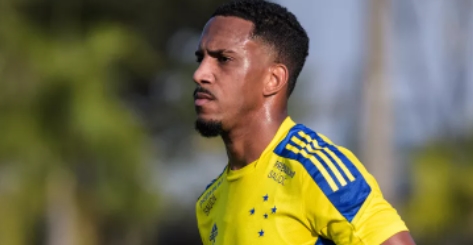 Matheus Neris despedido pelo Cruzeiro