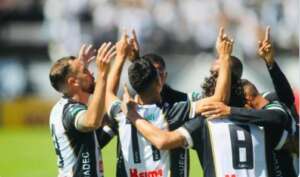 Seleção FI da Série B com 3 zagueiros e destaques do Operário-PR