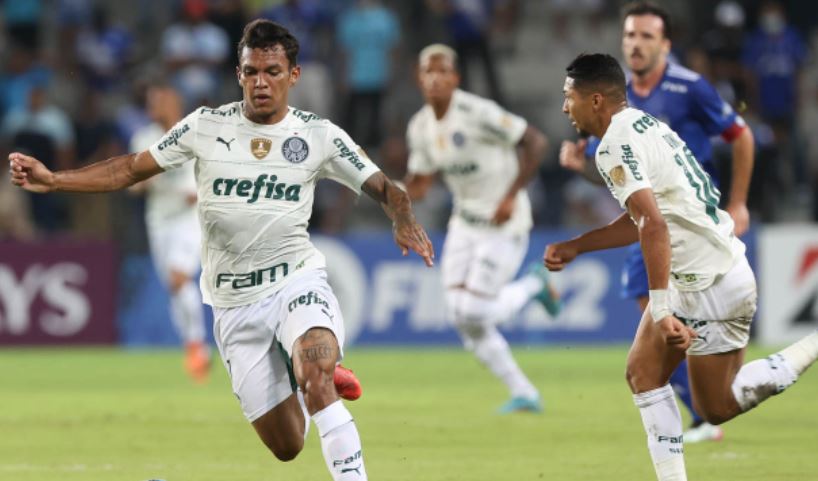 Torcedores do Palmeiras relatam ofensas racistas em jogo no Equador